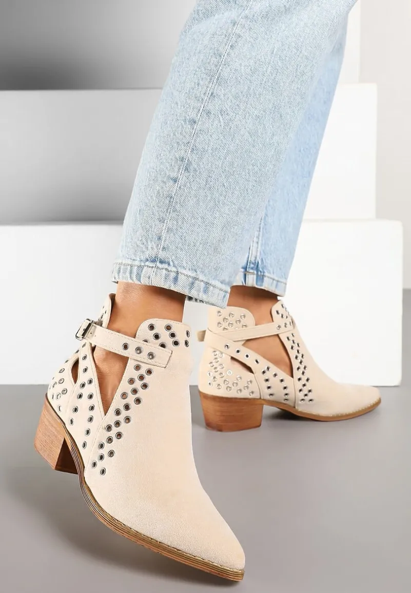 Beżowe Botki Kowbojki na Słupku Ozdobione Nitami i Wycięciem Eleawena