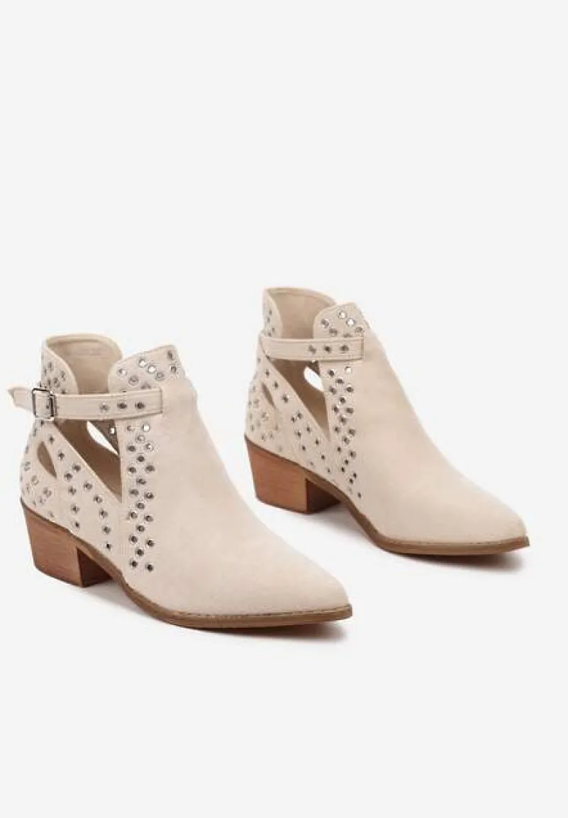 Beżowe Botki Kowbojki na Słupku Ozdobione Nitami i Wycięciem Eleawena