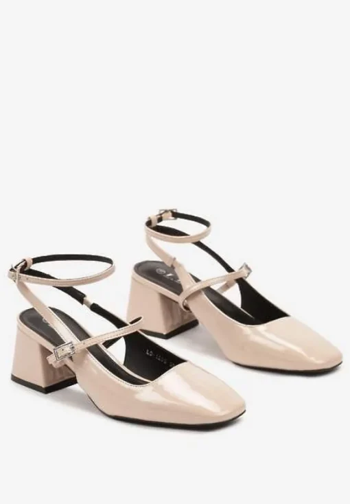 Beżowe Czółenka Slingback z Lakierowanej Imitacji Skóry z Dwiema Sprzączkami Frantalia