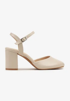 Beżowe Czółenka Zapinane Przy Kostce na Szerokim Słupku Gervina