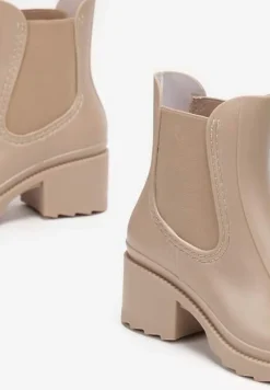 Beżowe Kalosze na Słupku z Elastyczną Wstawką Uvalinda