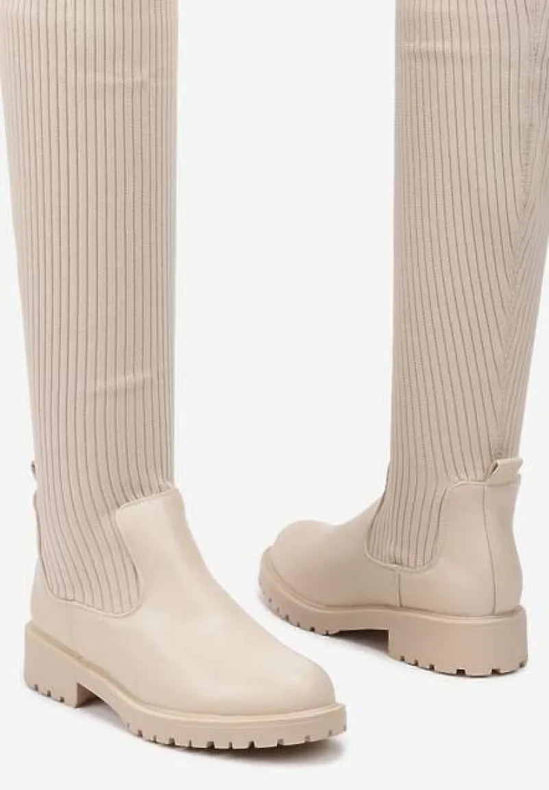 Beżowe Kozaki na Płaskiej Podeszwie z Elastyczną Cholewką Ellittia