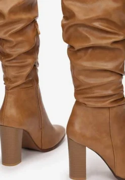 Beżowe Kozaki Shalen