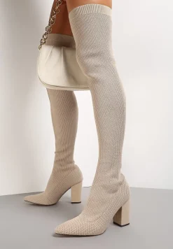 Beżowe Kozaki Throw