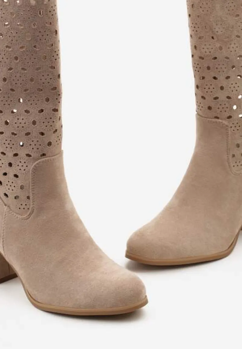 Beżowe Kozaki ze Skórzaną Wkładką z Ażurowymi Wycięciami Wavelin