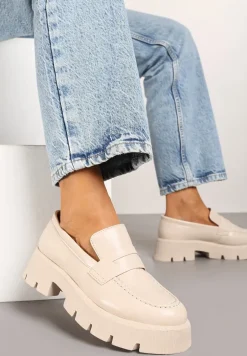 Beżowe Mokasyny na Tłoczonej Platformie Resilira