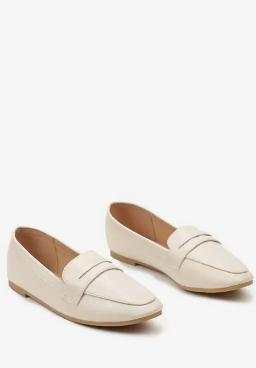 Beżowe Mokasyny w Stylu Loafersów w Minimalistycznym Wydaniu Caiustia
