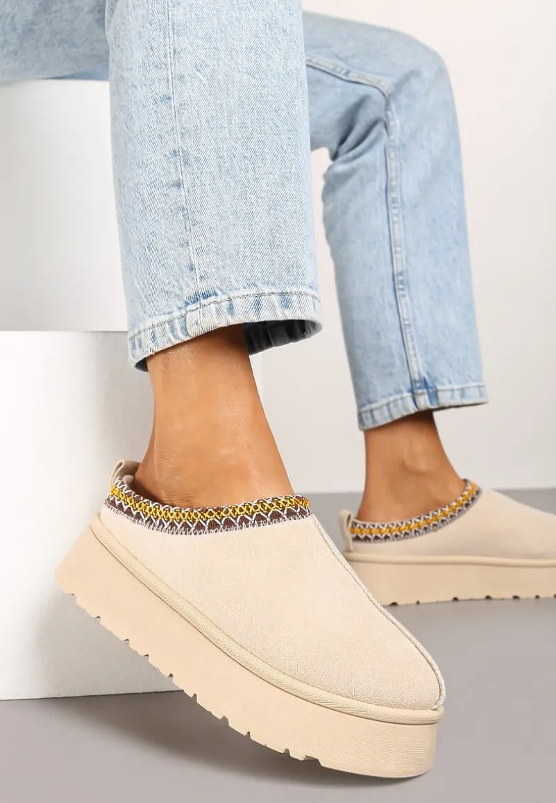 Beżowe Śniegowce na Grubej Podeszwie z Niską Cholewką Zdobioną Haftem Neallira