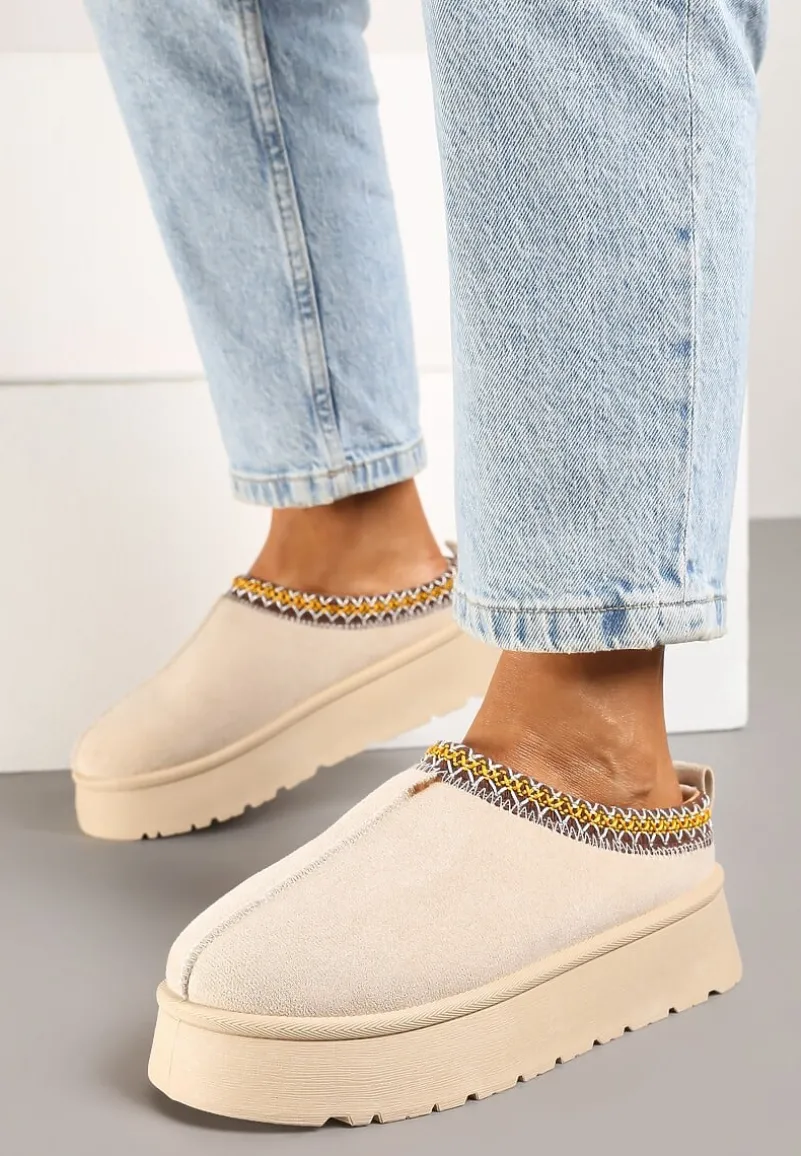 Beżowe Śniegowce na Grubej Podeszwie z Niską Cholewką Zdobioną Haftem Neallira