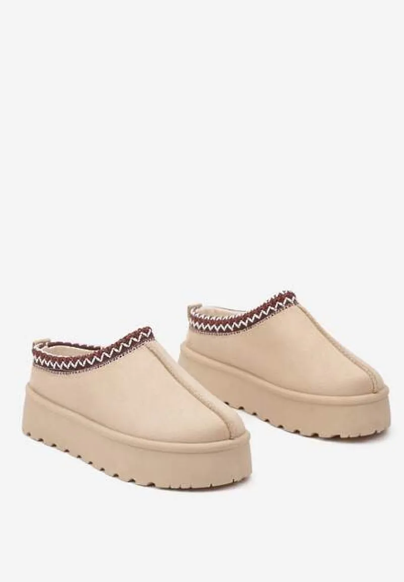 Beżowe Śniegowce na Platformie z Niską Cholewką Ozdobione Haftem Metaria