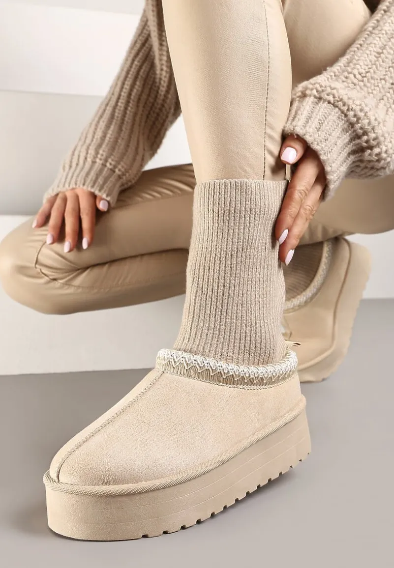 Beżowe Śniegowce na Platformie z Ozdobną Dopasowaną Cholewką i Haftowanymi Obszyciami Tinnacilia