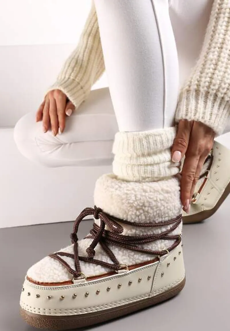 Beżowe Śniegowce z Ozdobnym Sznurowaniem Ćwiekami i Futerkiem Covesa