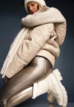 Beżowe Śniegowce za Kostkę z Pikowaniem i Niską Platformą Laugas