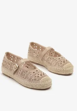 Beżowe Płaskie Espadryle z Plecionką i Ażurową Cholewką Aralithra
