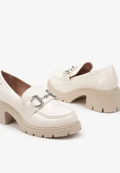 Beżowe Półbuty Mokasyny na Słupku Ozdobione Klamrą i Cyrkoniami Lenlisa