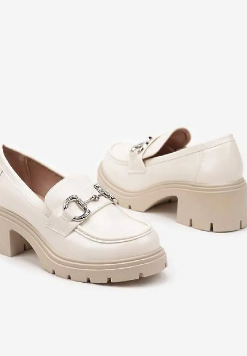 Beżowe Półbuty Mokasyny na Słupku Ozdobione Klamrą i Cyrkoniami Lenlisa