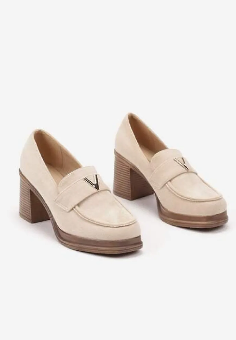 Beżowe Półbuty Mokasyny na Słupku Ozdobione Metaliczną Aplikacją Arstora