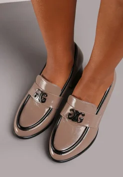 Beżowe Półbuty na Słupku w Stylu Loafersów z Metaliczną Aplikacją i Skórzaną Wkładką Tinolyn