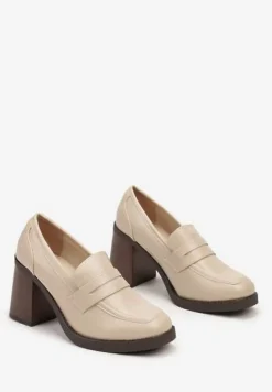 Beżowe Półbuty na Słupku w Stylu Mokasynów Wykończone Paskiem Iveanae