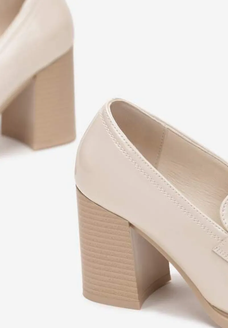 Beżowe Półbuty na Wysokim Słupku z Okrągłym Noskiem i Przeszyciami Adenor