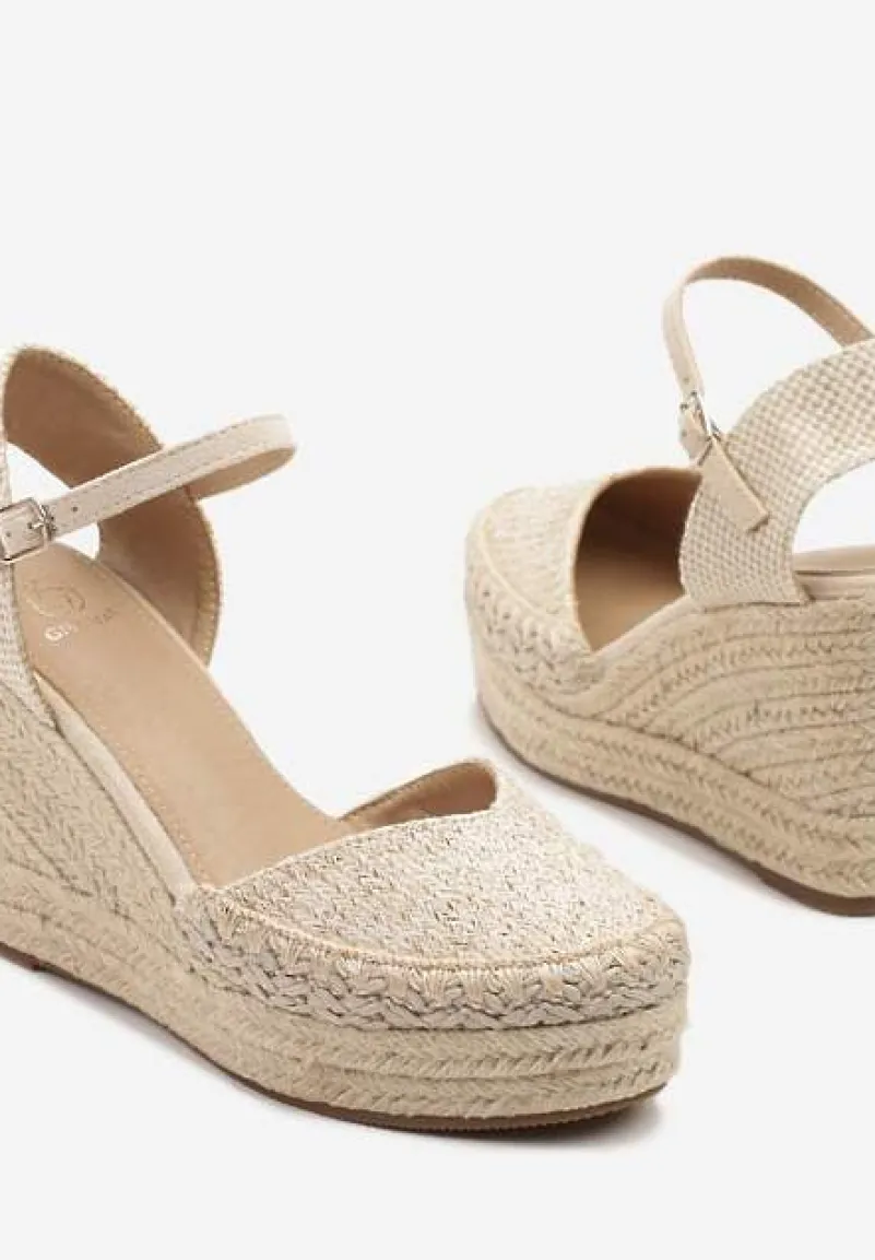 Beżowe Sandały na Koturnie w Typie Espadryli Ozdobione Plecionką Akiora
