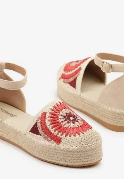 Beżowe Sandały na Platformie Ozdobione Plecionką Meraliria