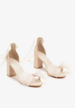 Beżowe Sandały na Słupku Wiązane Wstążką z Tiulową Kokardką Naviloria