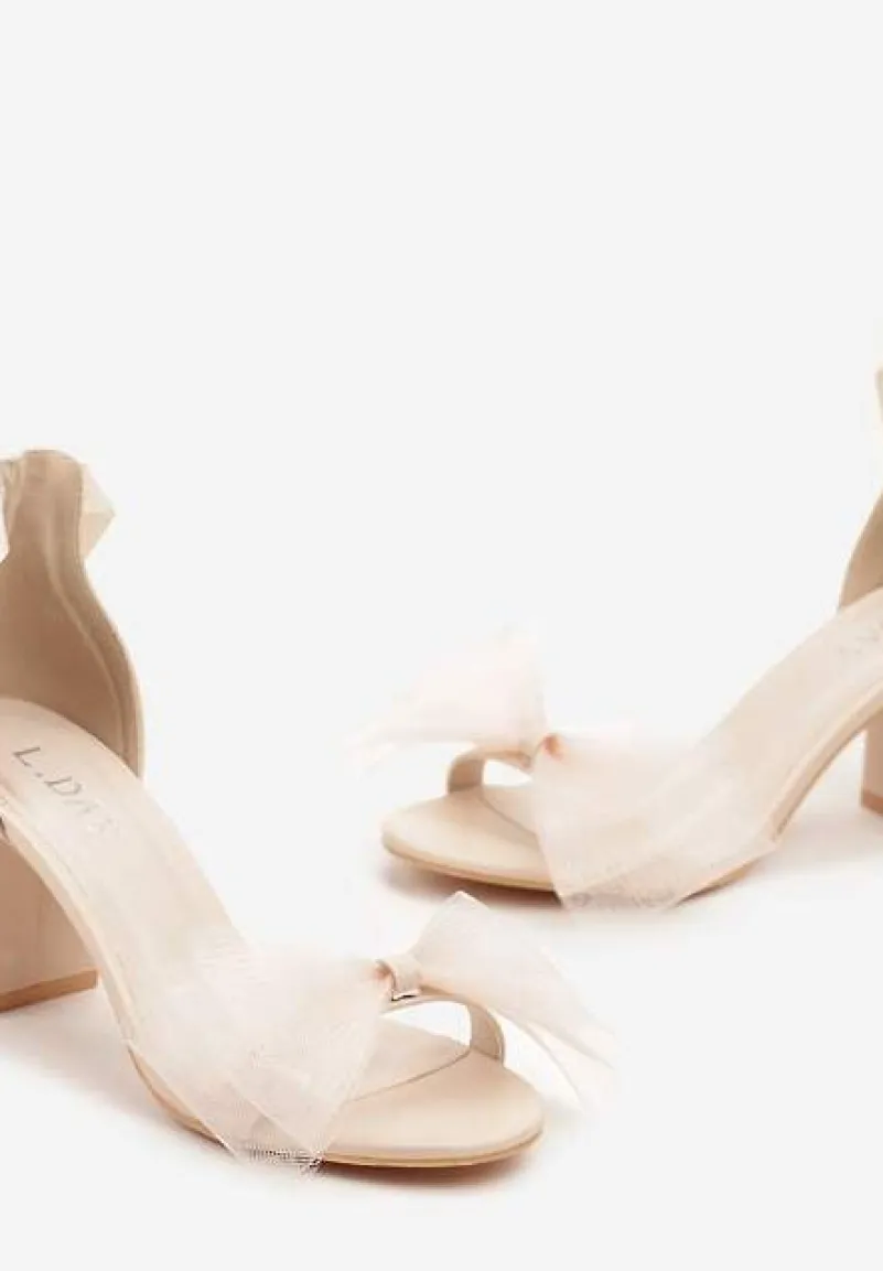 Beżowe Sandały na Słupku Wiązane Wstążką z Tiulową Kokardką Naviloria