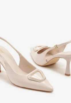Beżowe Sandały na Szpilce Vices Slingback Lakierowane z Ozdobą Ataloria