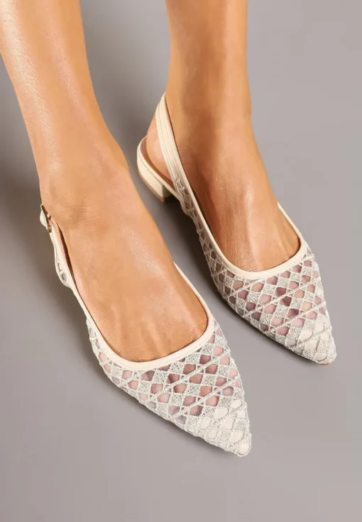 Beżowe Sandały Typu Slingback z Szydełkowym Zdobieniem Neonessa