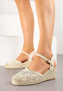 Beżowe Sandały Vices na Plecionym Koturnie w Stylu Boho Lisalia