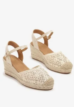 Beżowe Sandały Vices na Plecionym Koturnie w Stylu Boho Lisalia