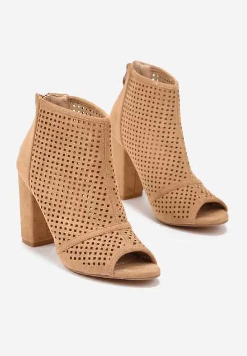 Beżowe Sandały Vices na Słupku z Ażurową Cholewką Felilina