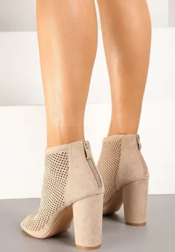 Beżowe Sandały Vices na Słupku z Ażurową Cholewką i Odkrytymi Noskami Uliri