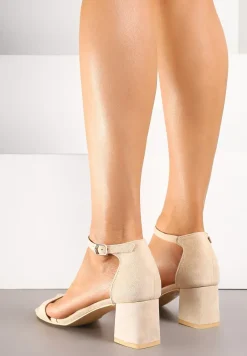 Beżowe Sandały Vices na Słupku z Kwadratowym Noskiem Galamia