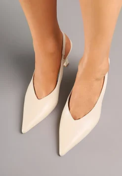 Beżowe Sandały Vices na Szpilce Slingback Ozdobione Nitami Kolliva