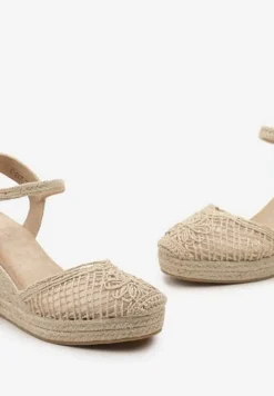 Beżowe Sandały w Stylu Espadryli z Plecionym Noskiem i Koturnem Sargia