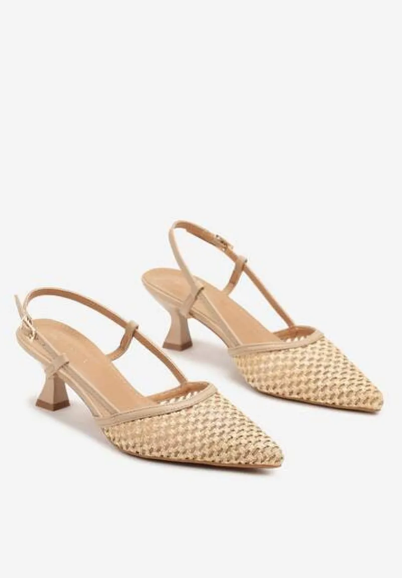 Beżowe Sandały z Ażurowej Siateczki na Kaczuszce ze Szpiczastym Noskiem Morirra