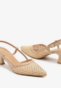 Beżowe Sandały z Ażurowej Siateczki na Kaczuszce ze Szpiczastym Noskiem Morirra