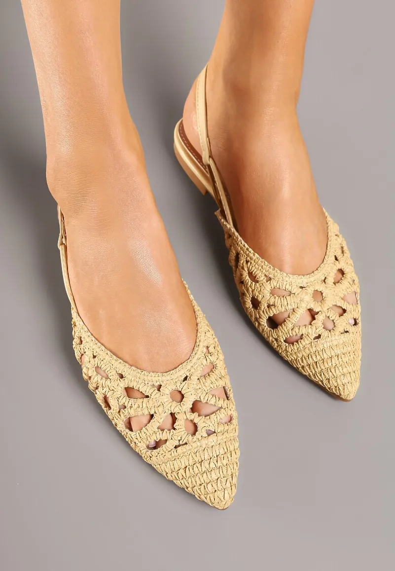 Beżowe Sandały Zapinane na Sprzączkę z Plecionego Materiału Lanadriena