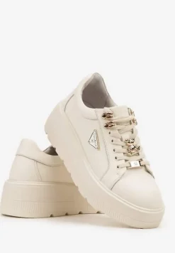 Beżowe Skórzane Sneakersy na Platformie Ozdobione Aplikacją Doliresa