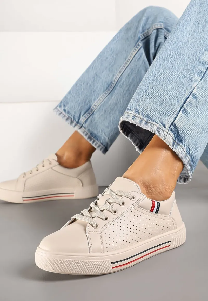 Beżowe Skórzane Sneakersy na Płaskiej Podeszwie ze Skórzaną Wkładką i Perforacją Galiwa