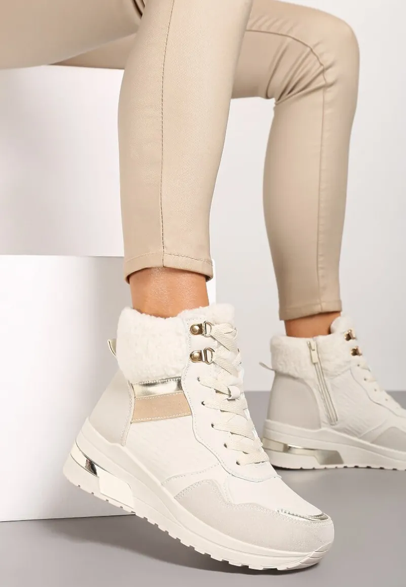 Beżowe Sneakersy na Koturnie z Futerkowym Obszyciem i Metalicznymi Detalami Promelia