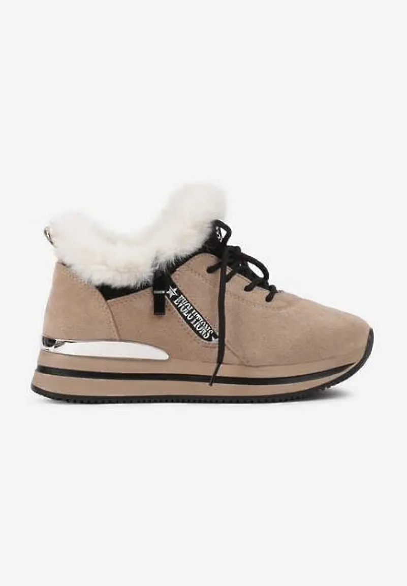 Beżowe Sneakersy na Płaskiej Podeszwie z Napisem i Futerkiem Taricea