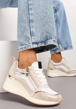 Beżowe Sneakersy Ozdobione Suwakiem i Metalowymi Aplikacjami na Koturnie Warranta