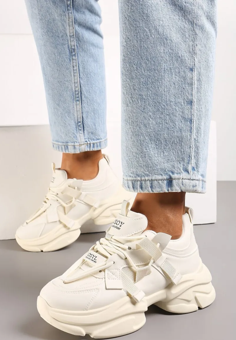 Beżowe Sneakersy Ozdobione Napisami na Wysokiej Podeszwie Uvanda