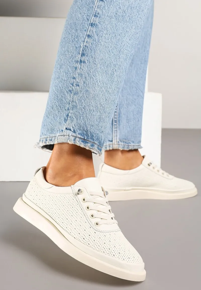 Beżowe Sneakersy Skórzane z Perforacją i Ozdobą Neorielina