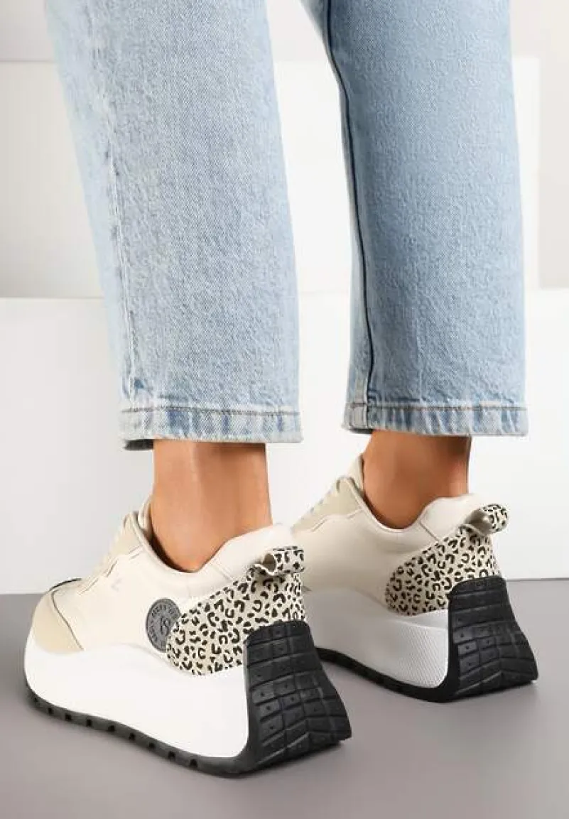 Beżowe Sneakersy Vices na Platformie Ozdobione Naszywką i Panterką Selothiel