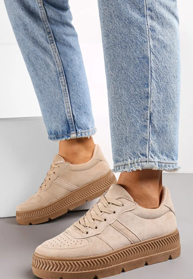 Beżowe Sneakersy z Perforacją na Żłobionej Podeszwie Riparian Rights