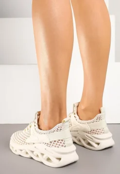 Beżowe Sneakersy z Siateczki na Piankowej Podeszwie z Wycięciami Sanilova